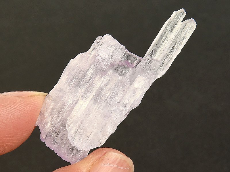 Kunzite crystal 7.4g