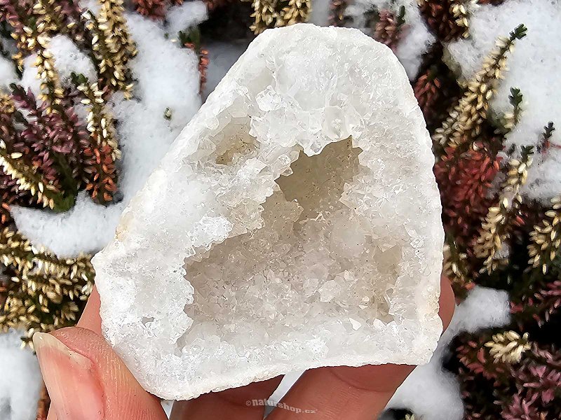 Quartz-calcite geode from Morocco 60g