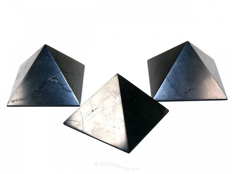 Šungit pyramida (Rusko) 6cm leštěná
