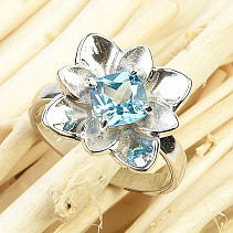 Prsten květ s topazem swiss blue Ag 925/1000