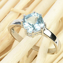 Prsten s modrým topazem kosočtverec standard brus Ag 925/1000+Rh