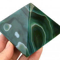 Pyramid dyed agate 346g