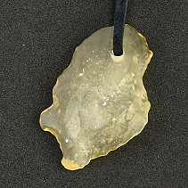 Libyan glass leather pendant (4.0g)