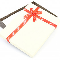 Cream gift box with ribbon 16.5 x 13cm