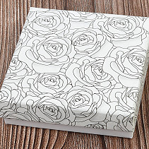 Gift box white rose 9 x 9cm