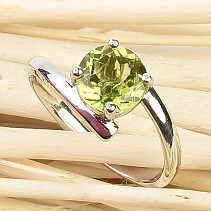Prsten kulatý olivín 7mm Ag 925/1000