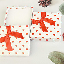 White gift box with red hearts 8 x 8 cm