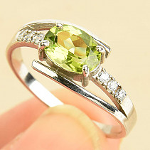 Olivine ring with zircons 8x6mm cut Ag 925/1000