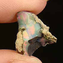 Expensive opal in the rock of Ethiopia (0.6g)