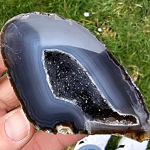 Agate geode with a hollow from Brazil 159g