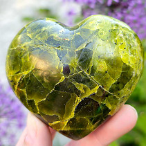 Hladké srdce zelený opál 241g Madagaskar