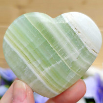 Heart smooth pistachio calcite 109g