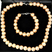 Dárková sada kulaté perly 13mm meruňkové (50+21cm)