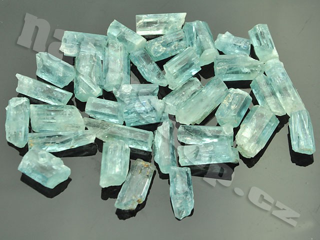 akvamarín krystaly