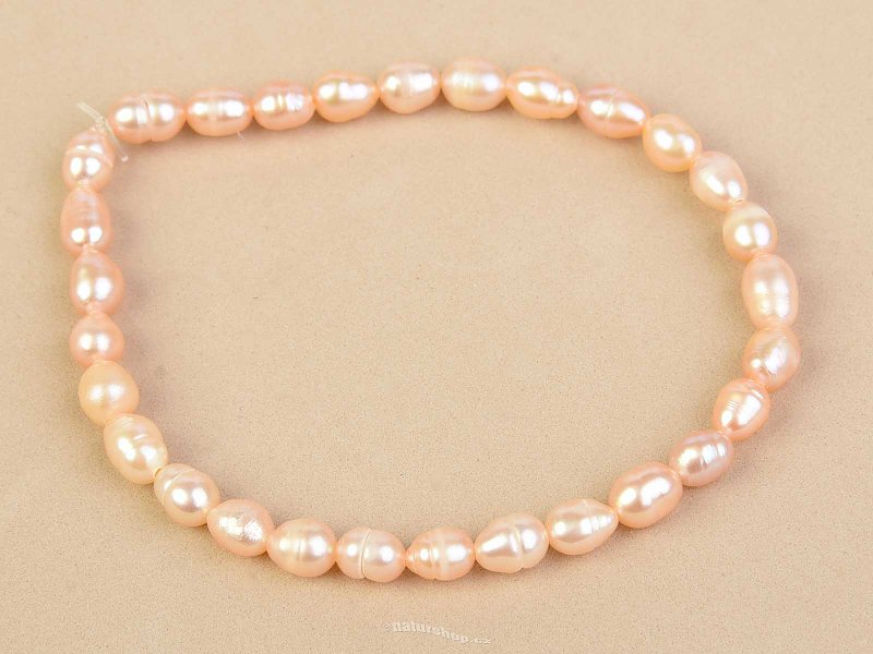 Fine pearl bracelet of oval apricot