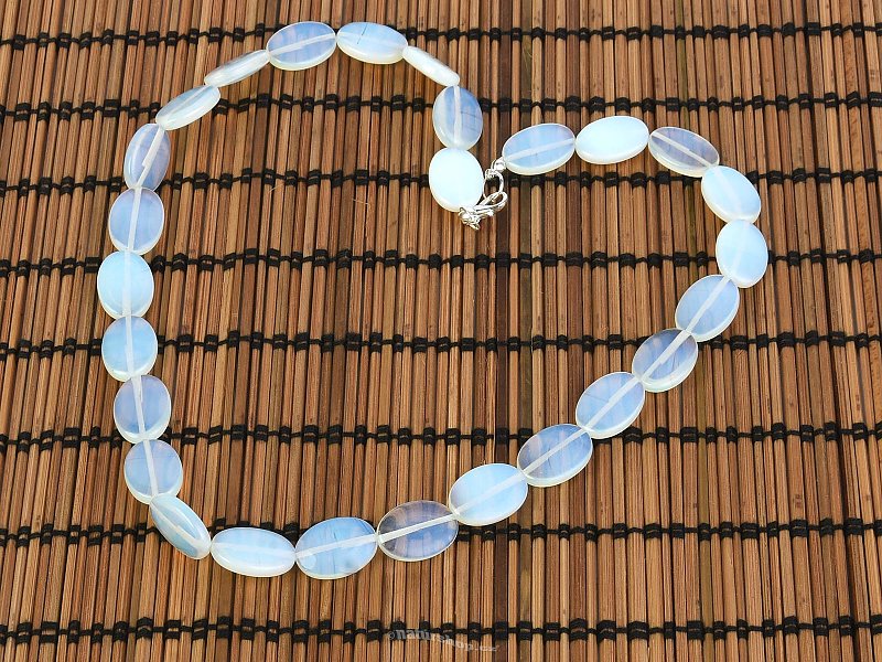 Tan oval necklace 52cm