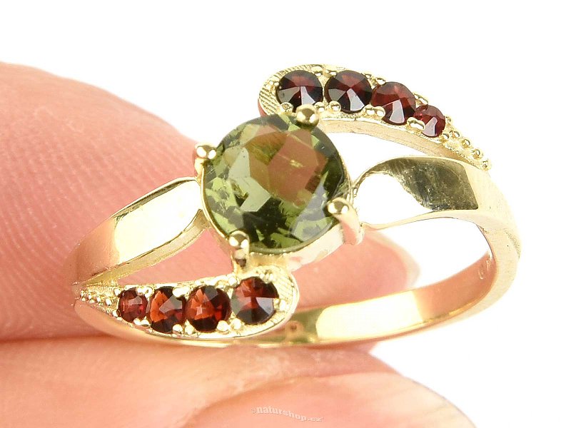 gold ring with moldavite and garnets 14K Au 585/1000 3,35g size 56