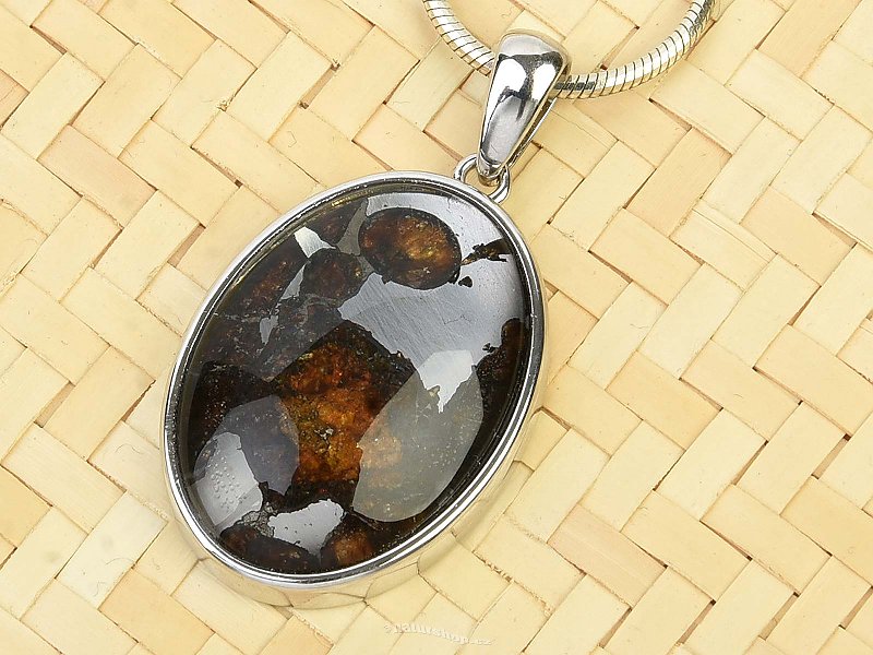 Oval pendant meteorite pallasite Ag 925/1000 8.26g