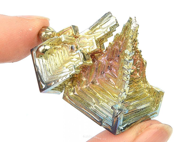 Bismuth colored crystal 28.0g