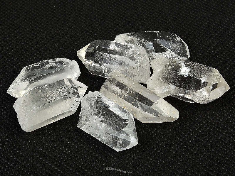 Crystal crystal size L.