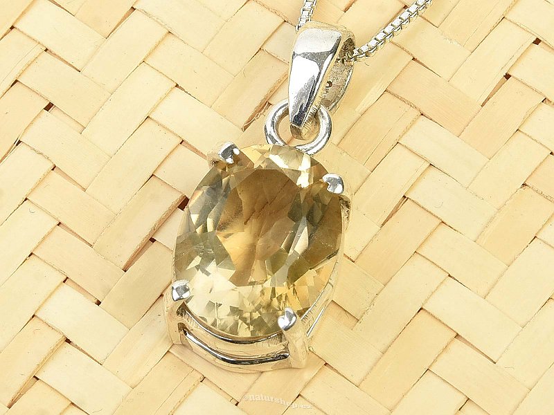 Oval pendant made of citrine Ag 925/1000 (3.7g)