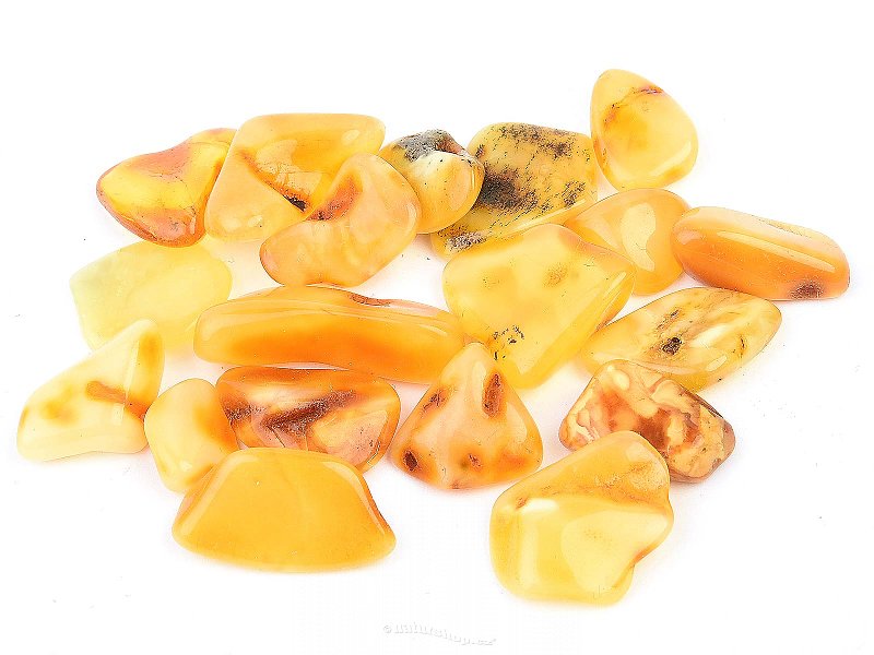 Natural milk amber (Lithuania)