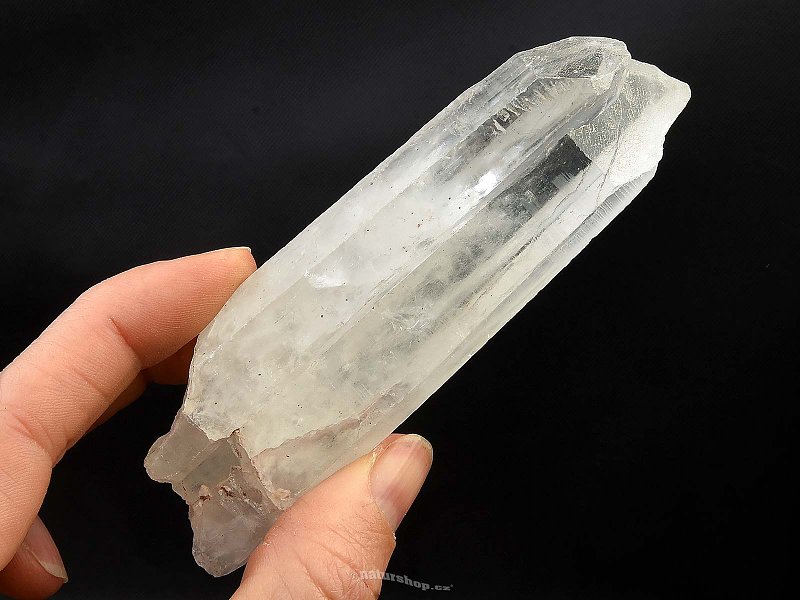 Křišťál spojené přírodní krystaly (110g)
