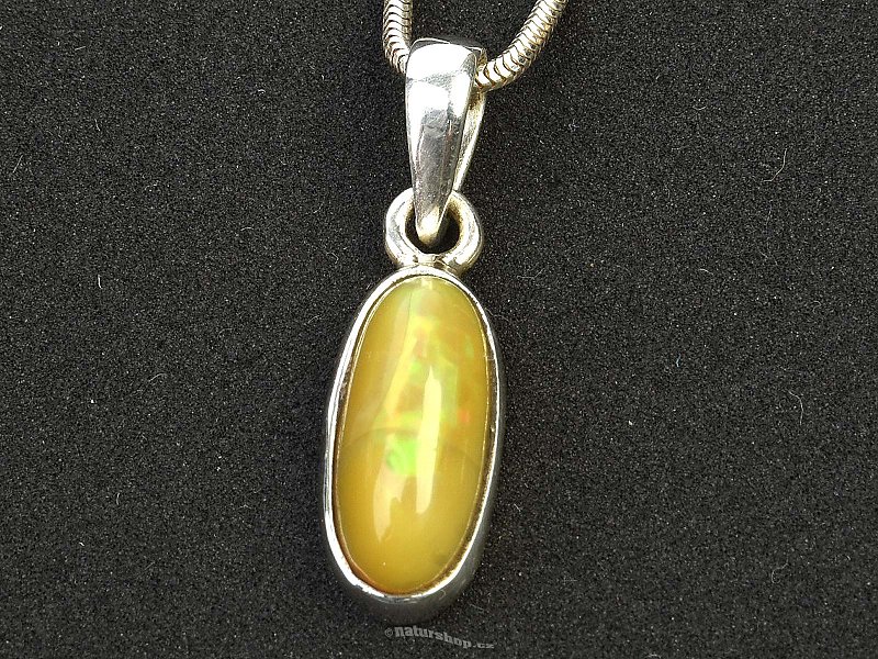 Pendant expensive opal oval Ag 925/1000 2,0g (Ethiopia)