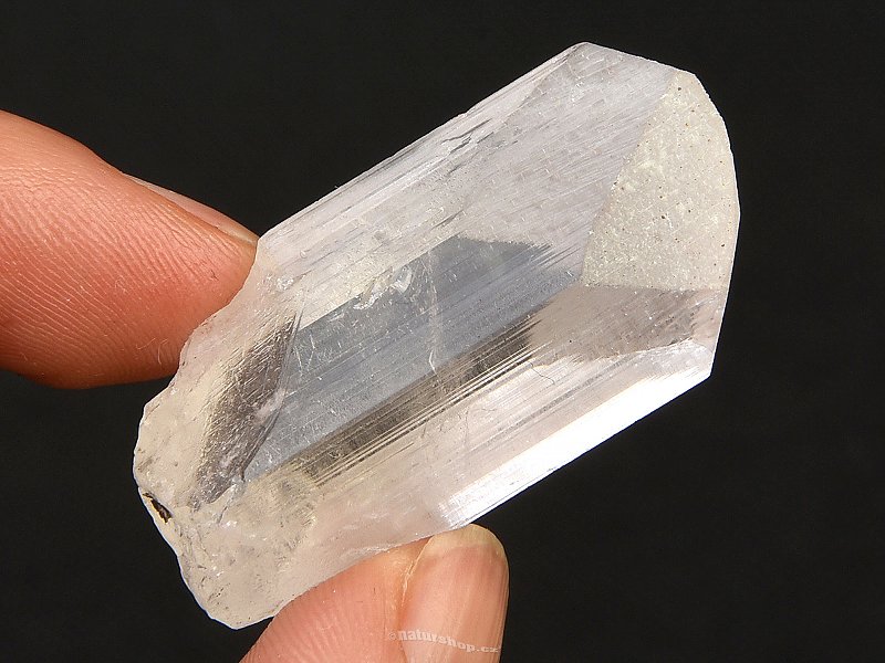 Danburit přírodní krystal 15,9g