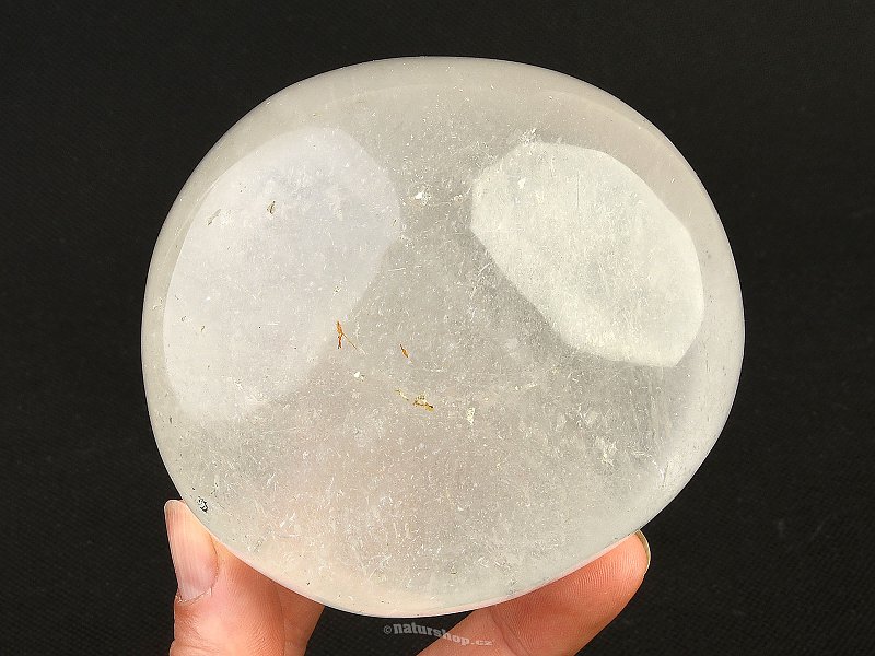 Smooth crystal from Madagascar 751g