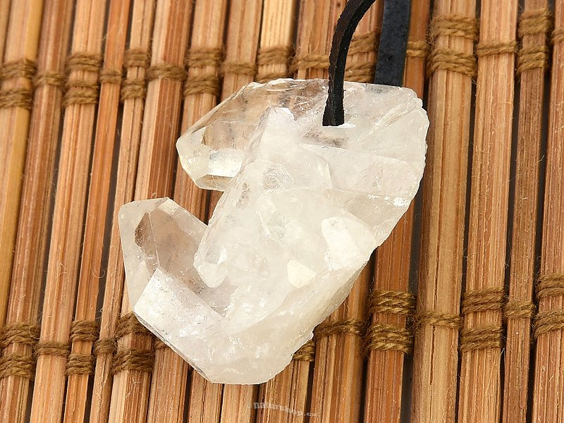 Crystal pendant crystal + black leather (7g)