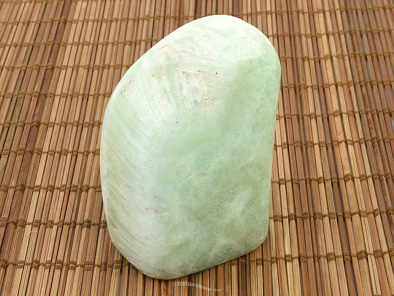 Calcite pistachio decoration 544 g