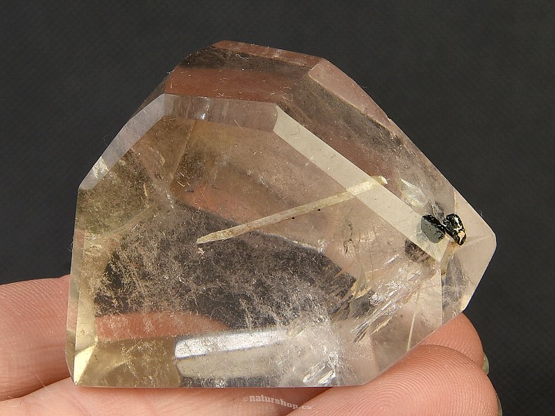 Crystal with inclusion cut form (64g)