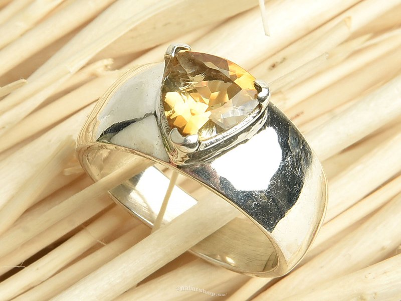 Prsten citrín brus trojúhelník vel.55 Ag 925/1000 6,9g