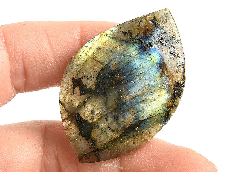 Muggle labradorite with colored reflections 13.3g