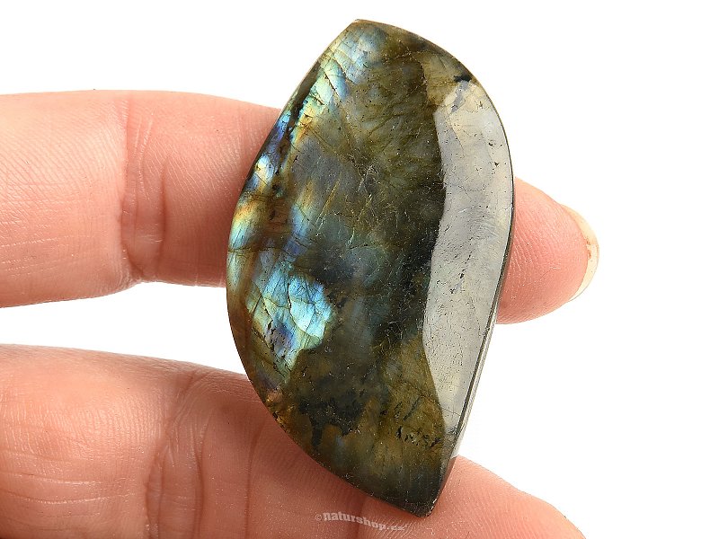 Muggle labradorite with colored reflections 14.7g