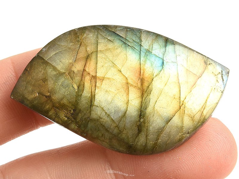 Muggle labradorite with colored reflections 16.4g