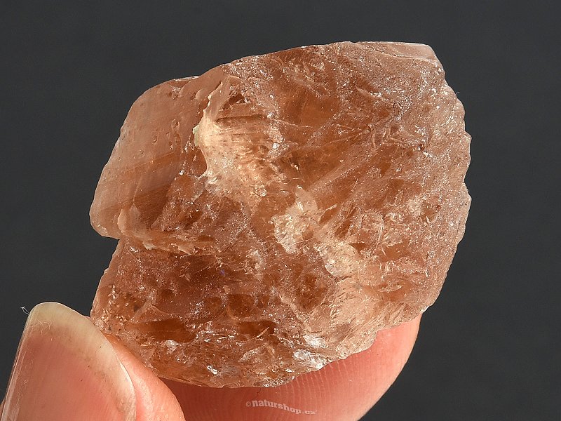 Topaz zlatý surový krystal Pákistán 18,6g