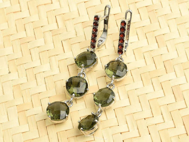 Moldavite and garnet earrings polished 8mm checker top Ag 925/1000 + Rh