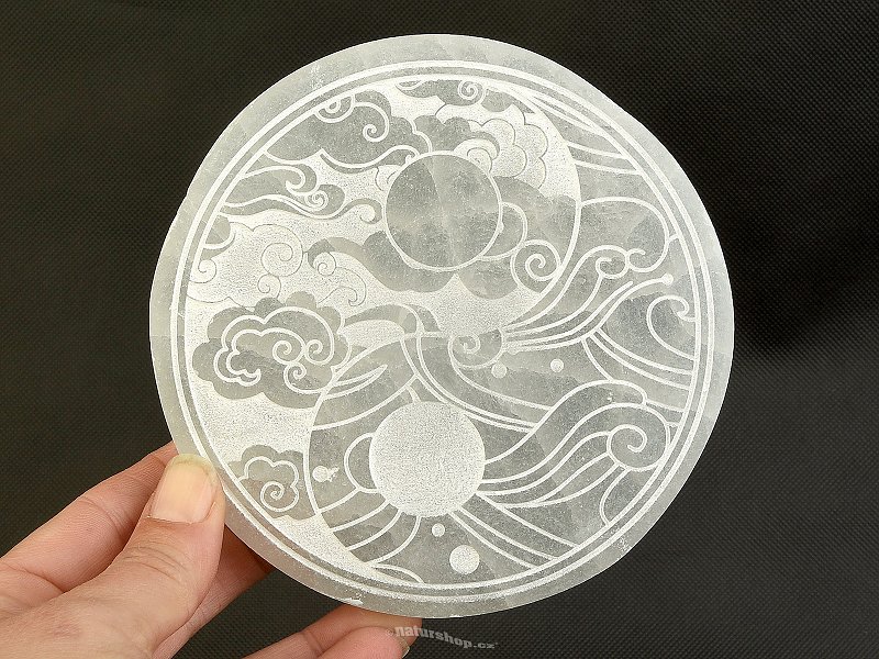 Selenite mat with yin yang motif Ø12cm