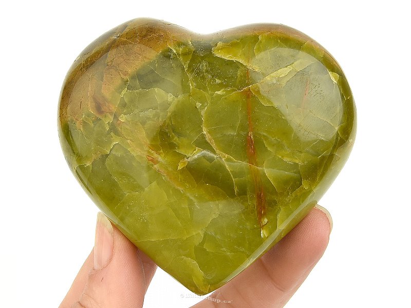 Zelený opál srdce z Madagaskaru 267g