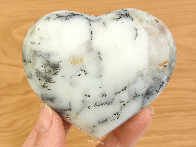 Dendritický opál srdce z Madagaskaru 222g