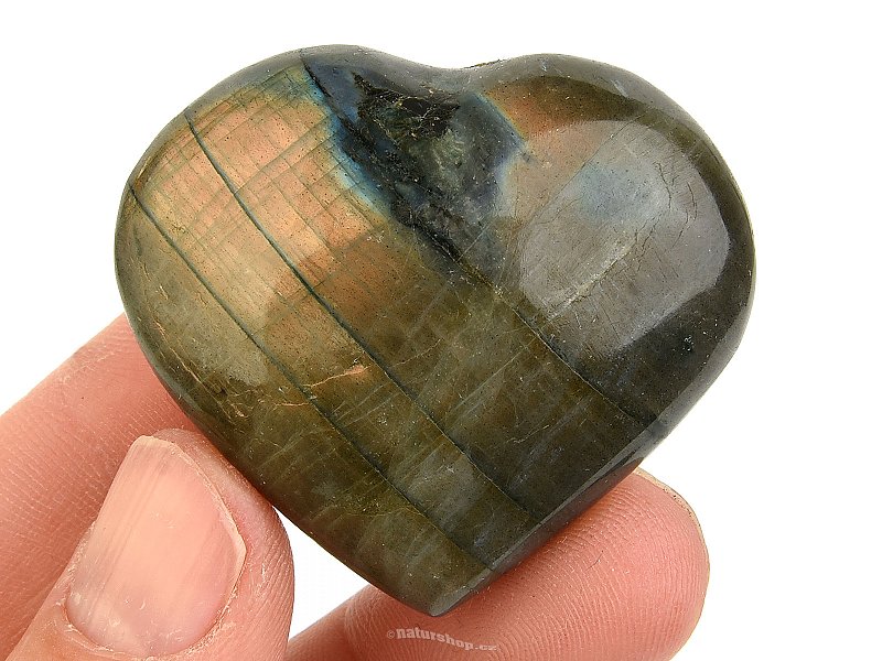 Labradorite heart from Madagascar 35g