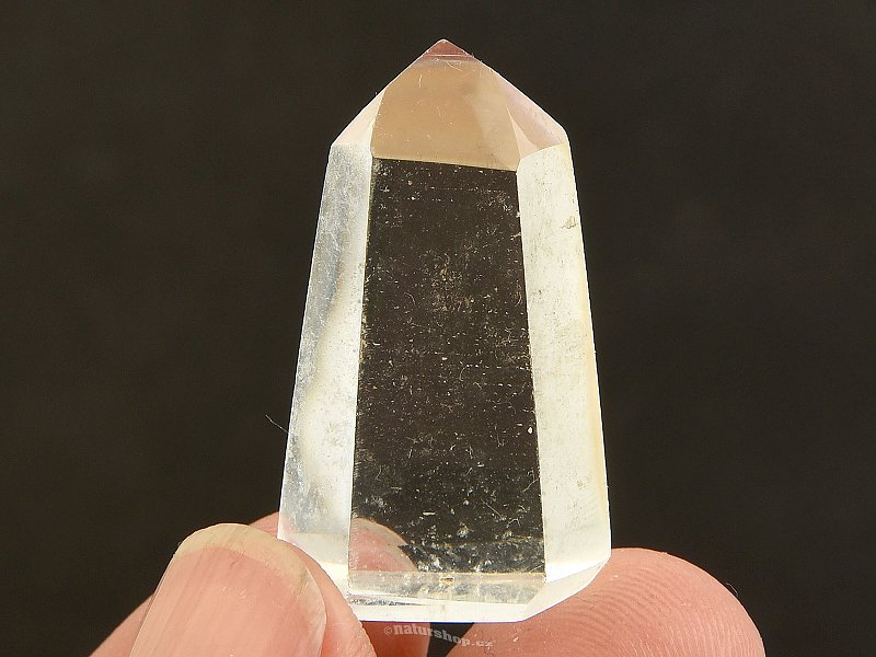 Small pointy crystal from Madagascar 9g