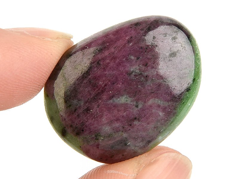 Smooth ruby in zoisite 10.5g (India)