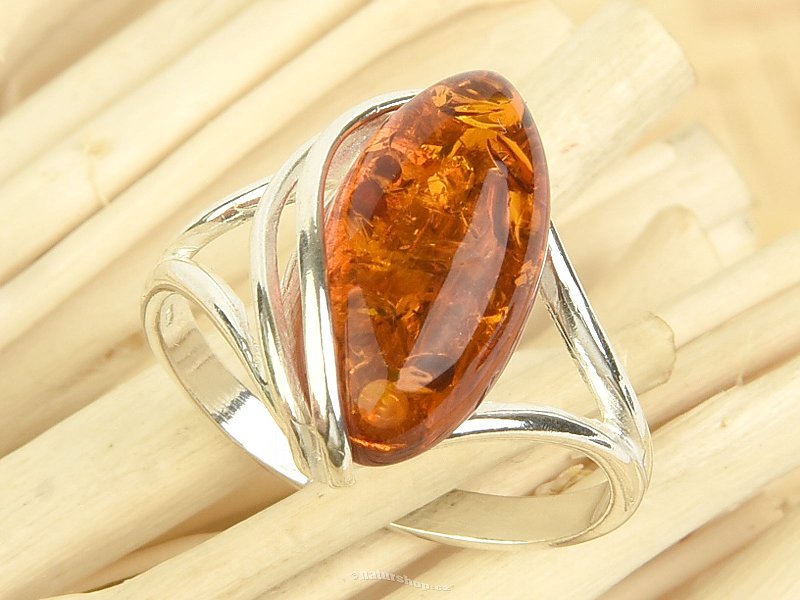 Ring with amber oval in silver Ag 925/1000 size 57 3.5g