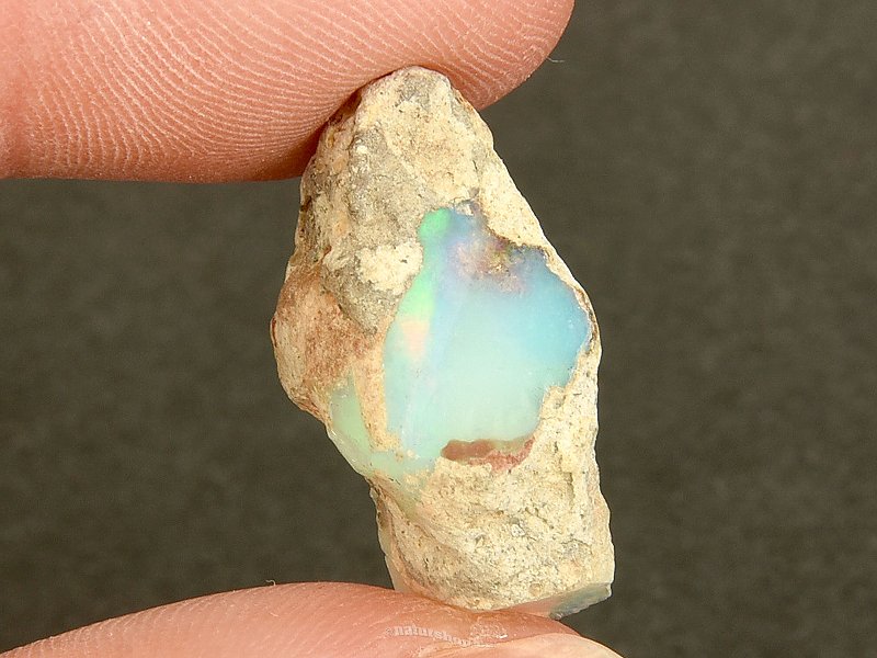 Ethiopian opal in rock (2.5g)