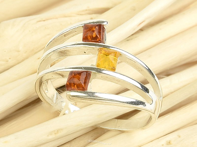 Ring with honey and yellow amber Ag 925/1000