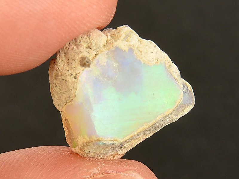 Drahý opál z Etiopie v hornině 2g