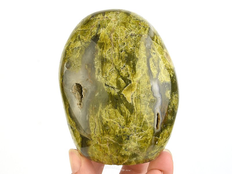 Green opal with cavities standing freeform (Madagascar) 527g